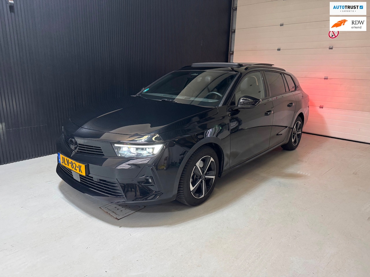 Opel Astra Sports Tourer - 1.2 Turbo GS Line 131pk NAVIGATIE, PANO/XENON, CAMERA, - AutoWereld.nl