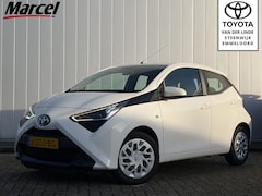 Toyota Aygo - 1.0 VVT-i X-Play NL Auto Dealer Onderhouden Carplay Camera Airco