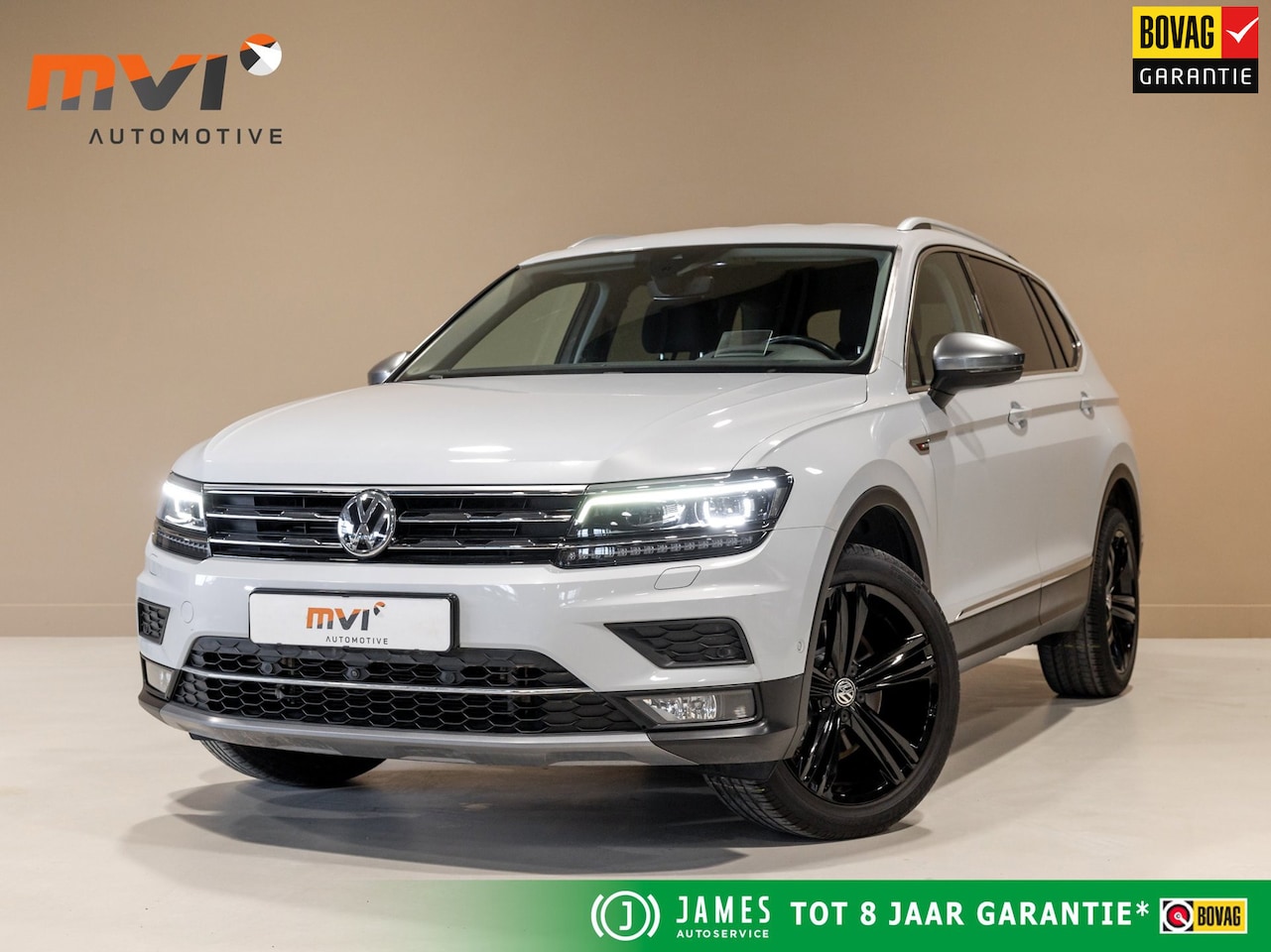 Volkswagen Tiguan Allspace - 2.0 TSI 4Motion Highline 7 persoons / 180pk / Trekhaak / Rondomzicht camera / Keyless / - AutoWereld.nl