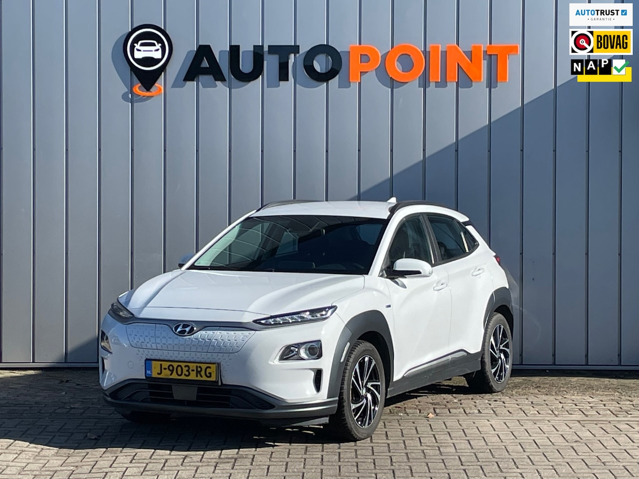 Hyundai Kona Electric - EV Comfort 64 kWh trekhaak FASE 3 SOH 100 % - AutoWereld.nl