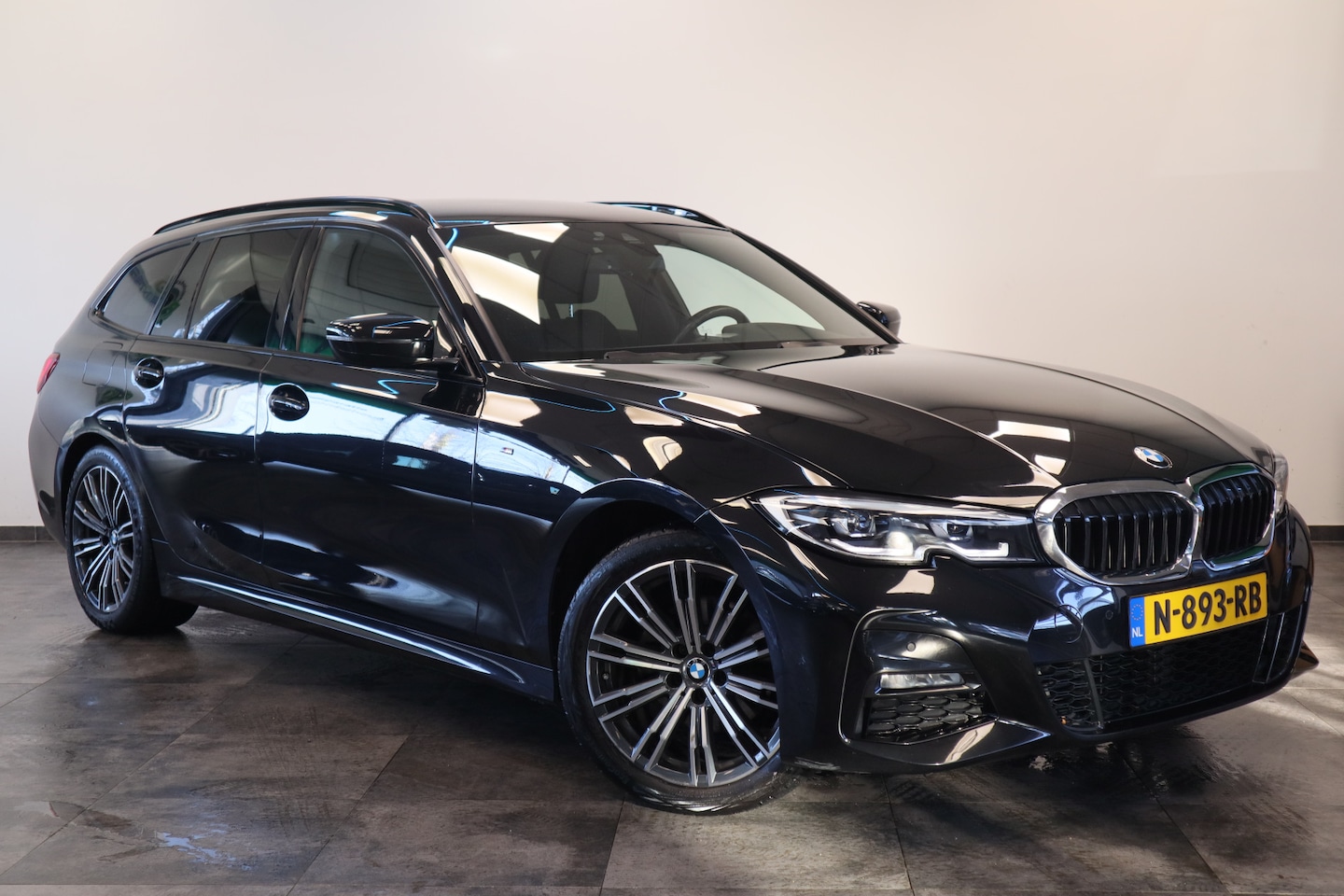 BMW 3-serie Touring - 320i Business Edition Climate/Cruise Navi PDC NAP! - AutoWereld.nl