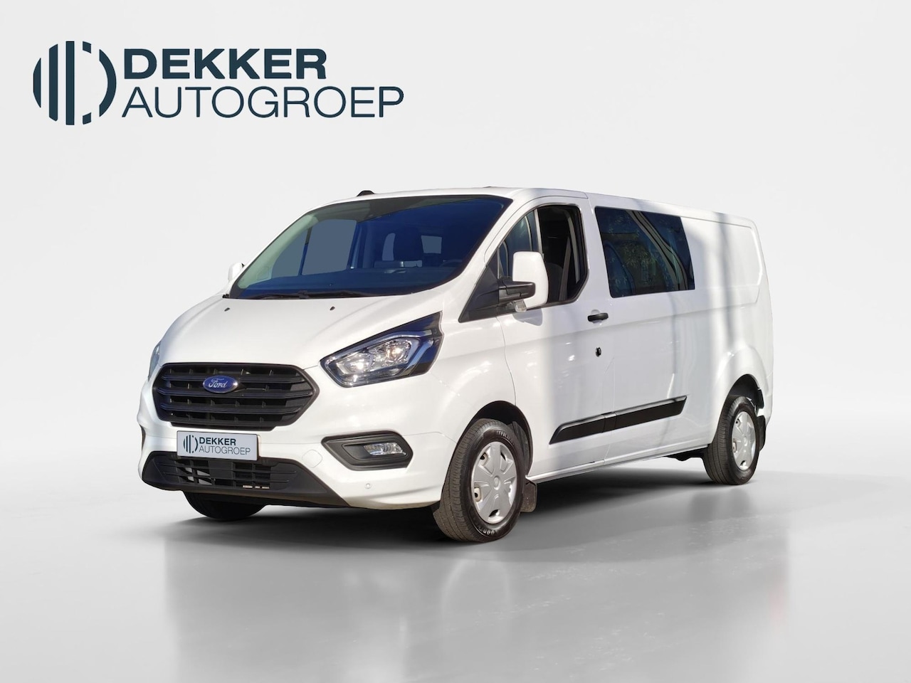 Ford Transit Custom - 300 2.0 TDCI L2H1 Trend DC 6-ZITS DUBBEL CABINE | TREKHAAK | LAADVLOER | LAT OM LAT - AutoWereld.nl