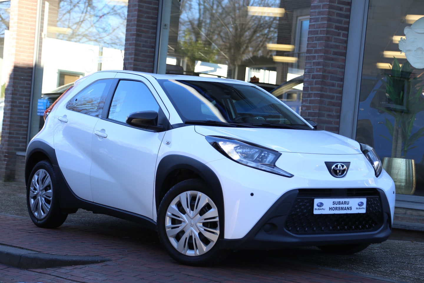 Toyota Aygo X - 1.0 VVT-i MT Play Navi Carplay Camera - AutoWereld.nl