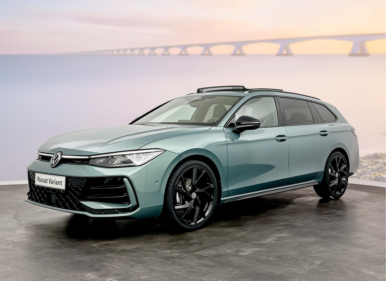 Volkswagen Passat Variant - 1.5 eTSI R-Line Business DSG7 150pk - AutoWereld.nl