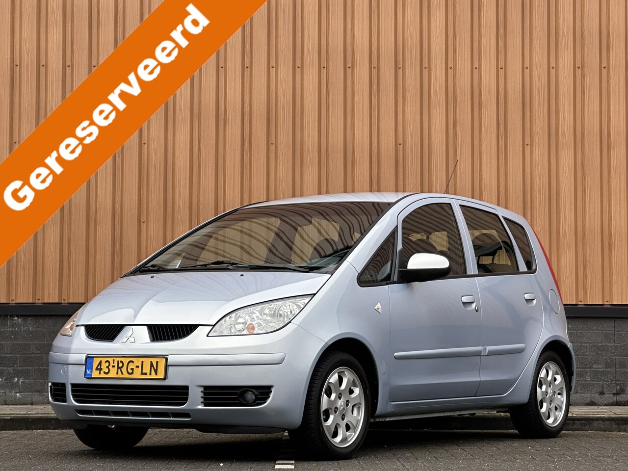 Mitsubishi Colt - 1.3 Inform Cool Pack Plus 5-Drs | APK 02-2027 | NAP! | 15" Lichtmetaal | Airconditioning | - AutoWereld.nl