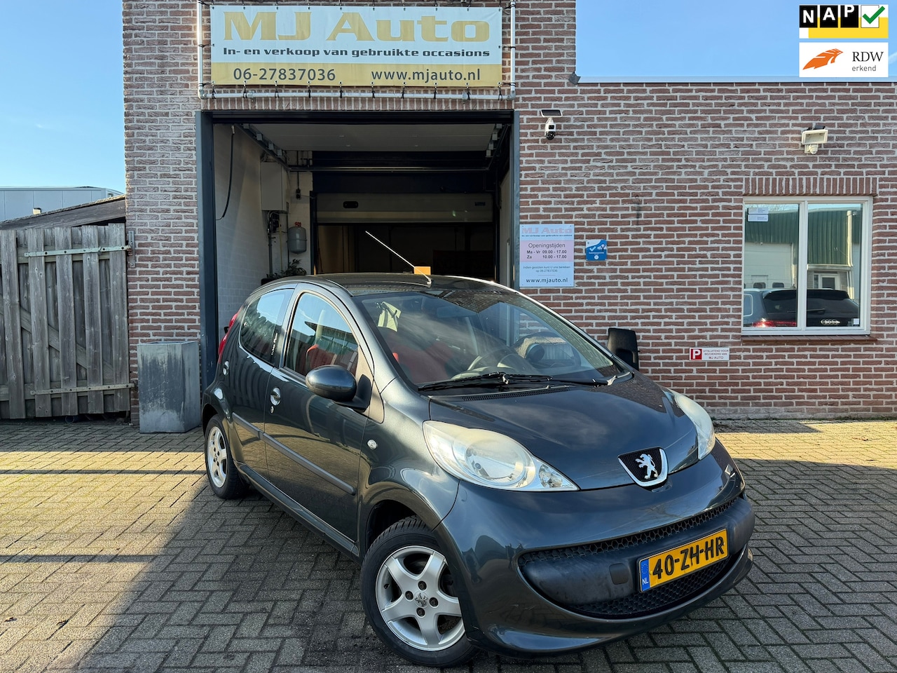 Peugeot 107 - 1.0-12V XS Urban Move 5drs elektrische ramen - AutoWereld.nl