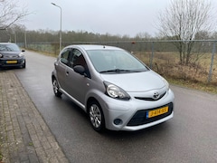 Toyota Aygo - 1.0 VVT-i Comfort Orange [ Kleine Schade ]
