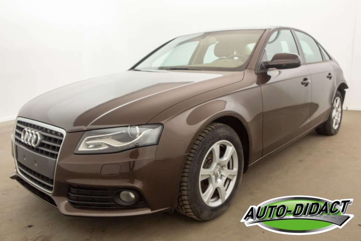 Audi A4 Limousine - 2.0 TDI Automaat Navi Leder Attraction - AutoWereld.nl