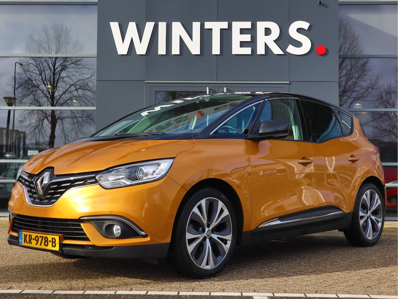 Renault Scénic - 1.2 TCe Intens | Navigatie | Camera | Climate Control | Half Leder | Trekhaak | Keyless - AutoWereld.nl