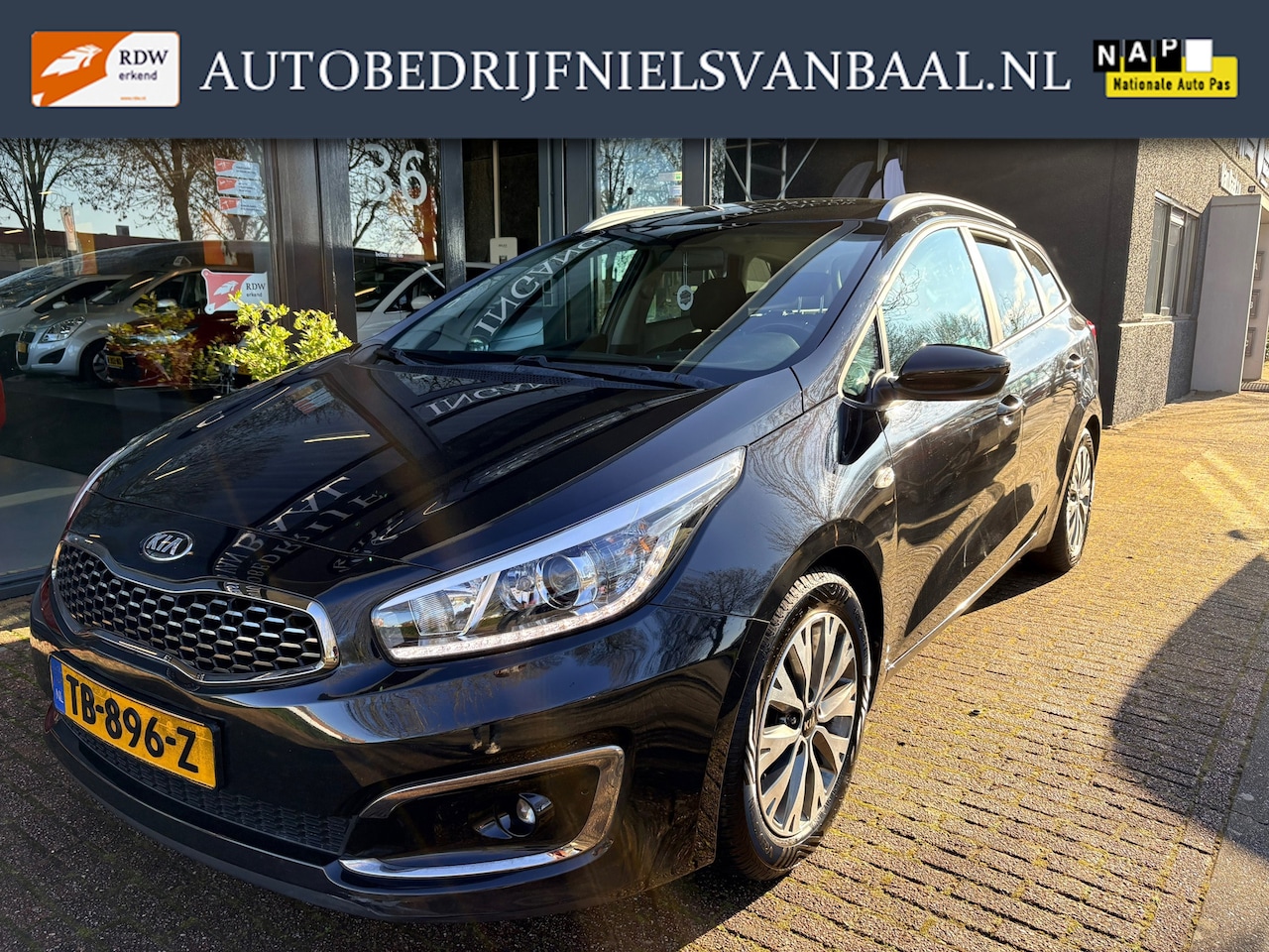 Kia Cee'd Sportswagon - 1.0 T-GDi Design Edition Navi/Clima/Cruise - AutoWereld.nl