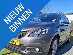 Peugeot 2008 - 1.2 PureTech Allure Trekhaak, Sportvelgen