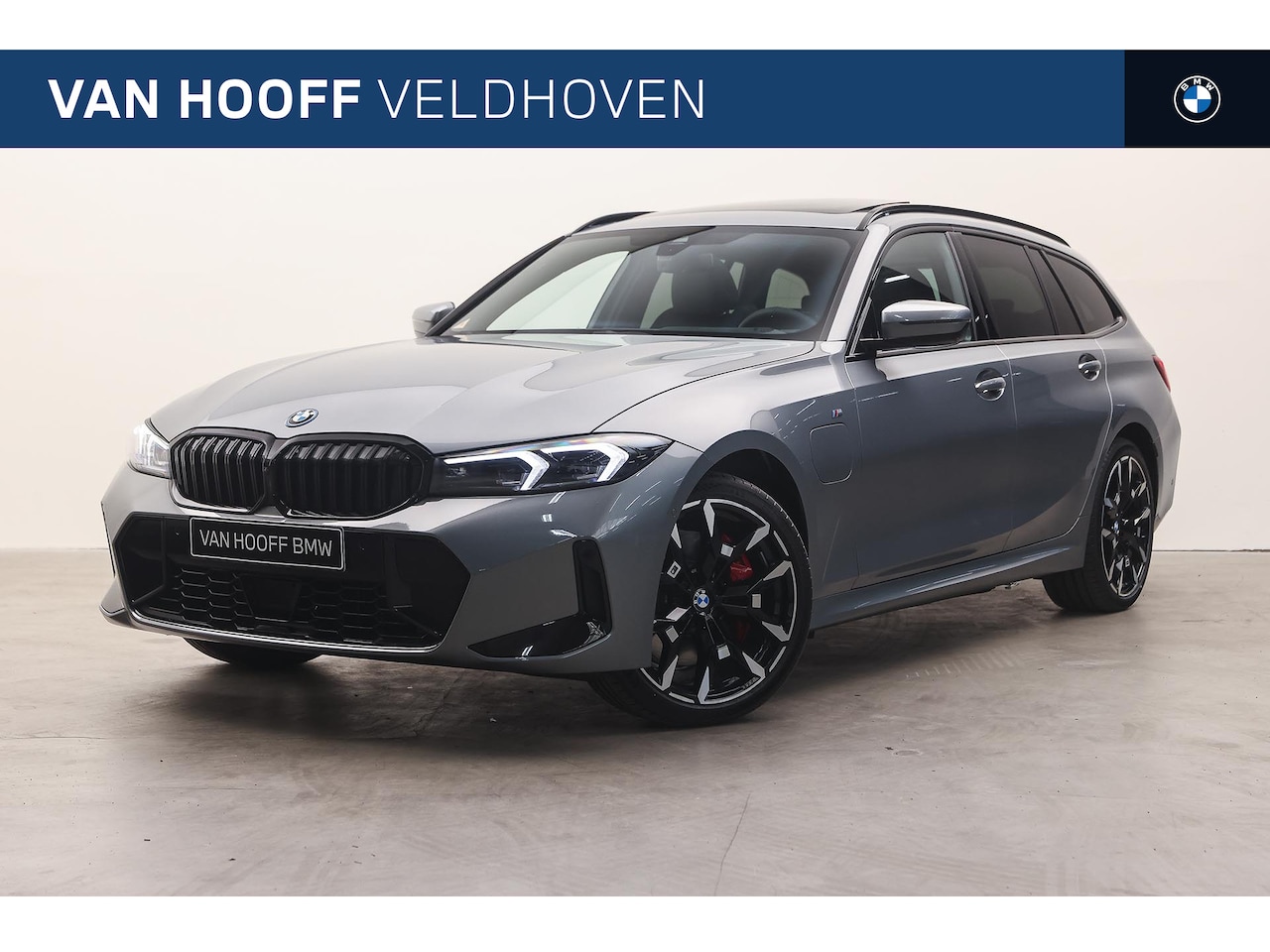 BMW 3-serie Touring - 330e High Executive M Sport Automaat / Panoramadak / Adaptieve LED / Comfort Access / Park - AutoWereld.nl