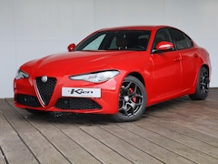 Alfa Romeo Giulia - 2.0T Sprint | Veloce Interieur | Stoel- & stuurverwarming | Schakelflippers | Adaptive Cru