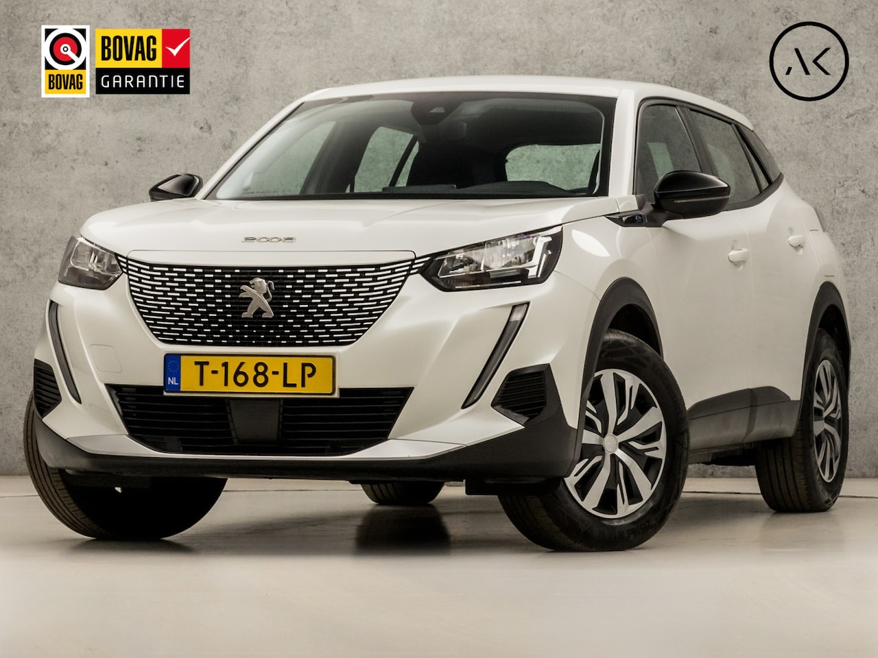 Peugeot e-2008 - EV Sport 50 kWh Automaat (APPLE CARPLAY, PARELMOER, PARKEERSENSOREN, CRUISE, SPORTSTOELEN, - AutoWereld.nl