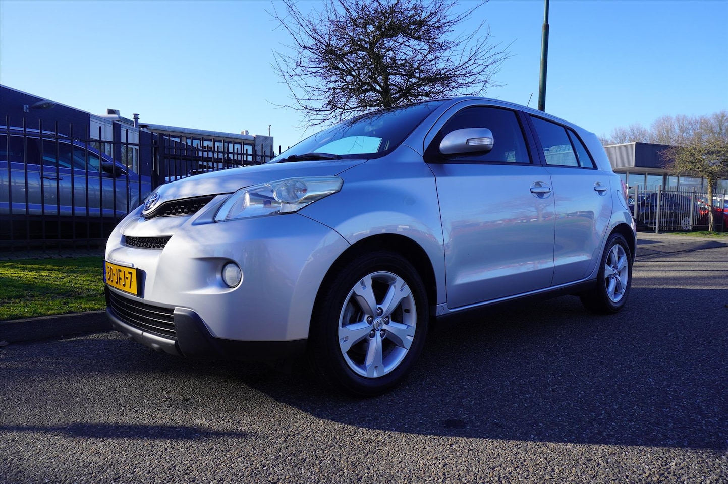 Toyota Urban Cruiser - 1.3 VVT-I Aspiration AIRCO Trekhaak Zeer Mooi - AutoWereld.nl