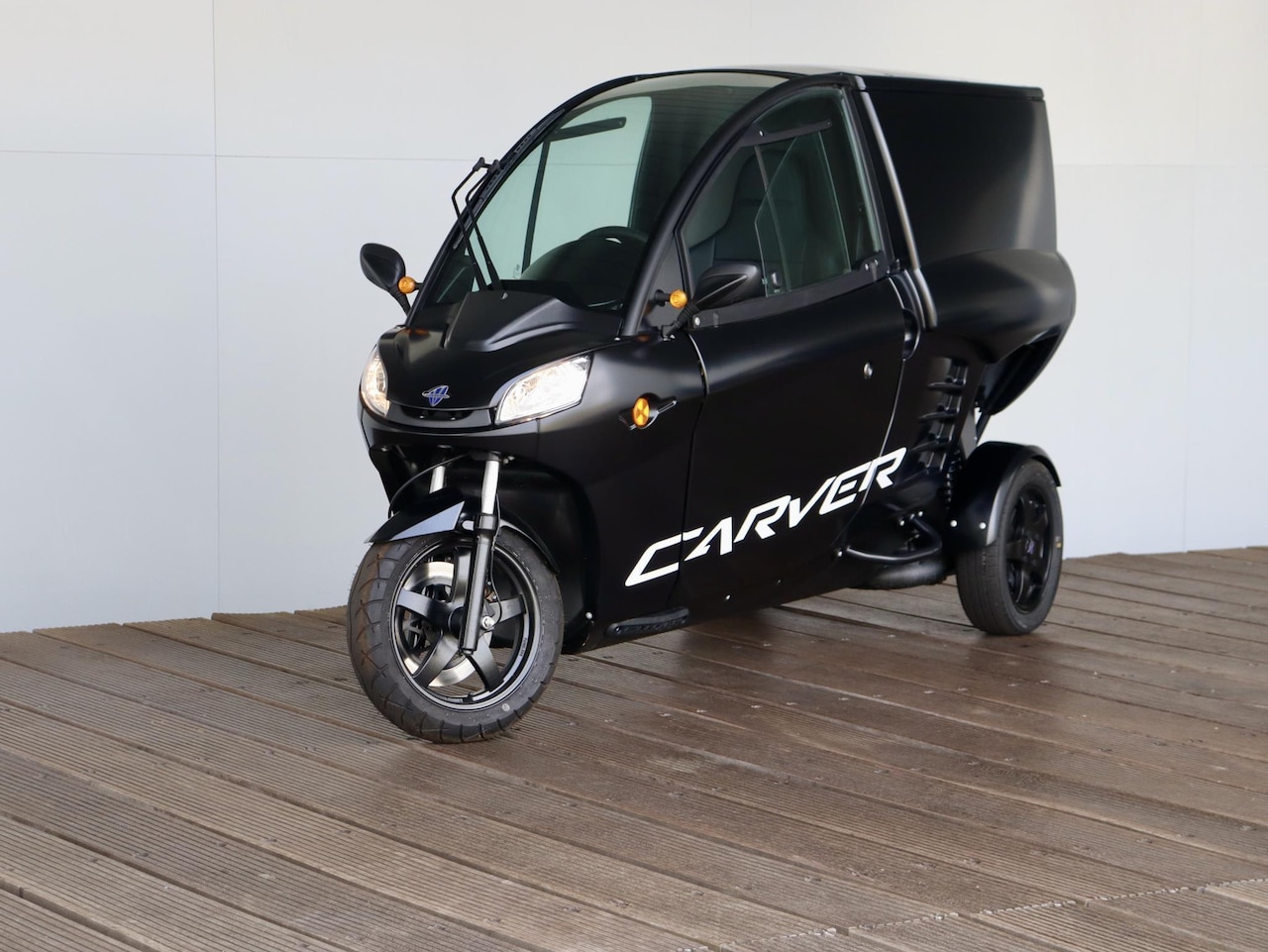 Carver Cargo - 7.1 kWh R+ | 100% elektrisch | 45 km/u | Bluetooth audio | Verarming | - AutoWereld.nl