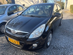 Hyundai i20 - 1.2i Plus KM 98768 MET NAP