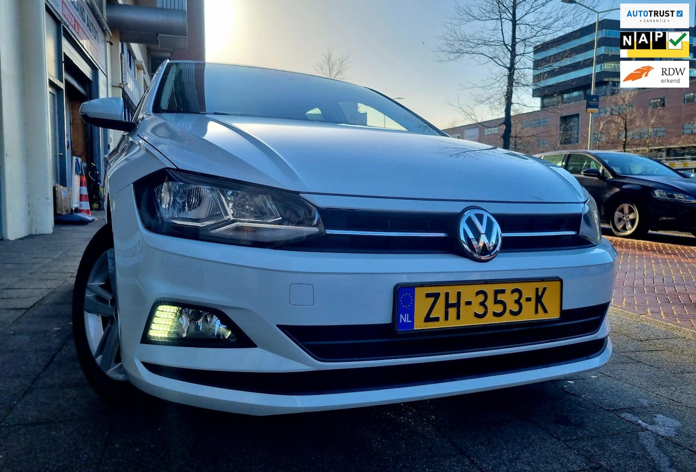 Volkswagen Polo - 1.0 MPI 5drs Airco Carplay Zeer Nette Staat - AutoWereld.nl