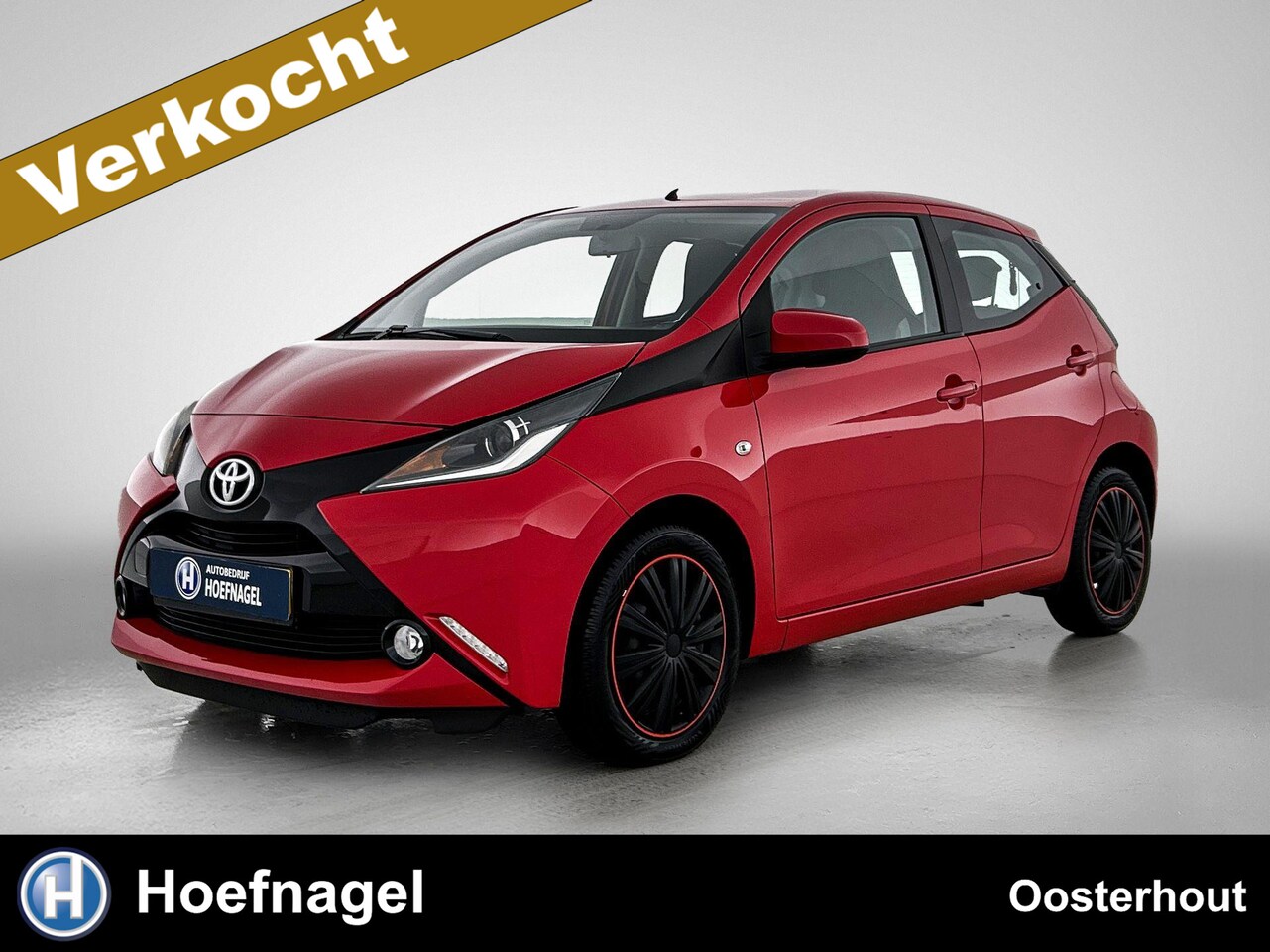 Toyota Aygo - 1.0 VVT-i x-play | Automaat | Airco | Camera | Navigatie - AutoWereld.nl