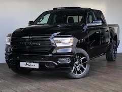 Dodge Ram 1500 - 5.7 V8 4x4 Crew Cab Sport Night Edition | Pano-Dak | Groot Navi | Elektrisch Sidebars