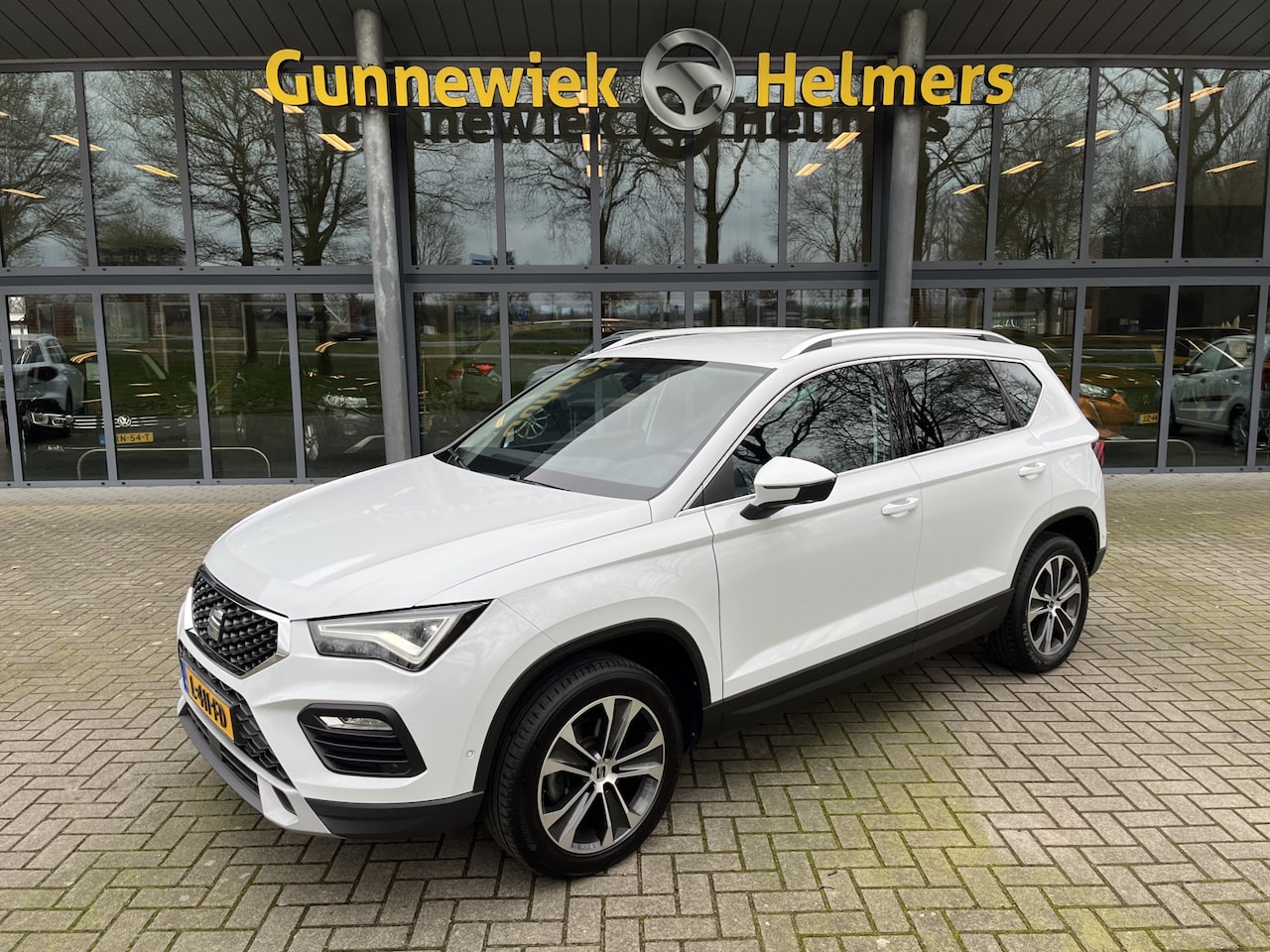SEAT Ateca - 1.5 TSI Style Business Intense | CAMERA | CARPLAY | TREKHAAK - AutoWereld.nl