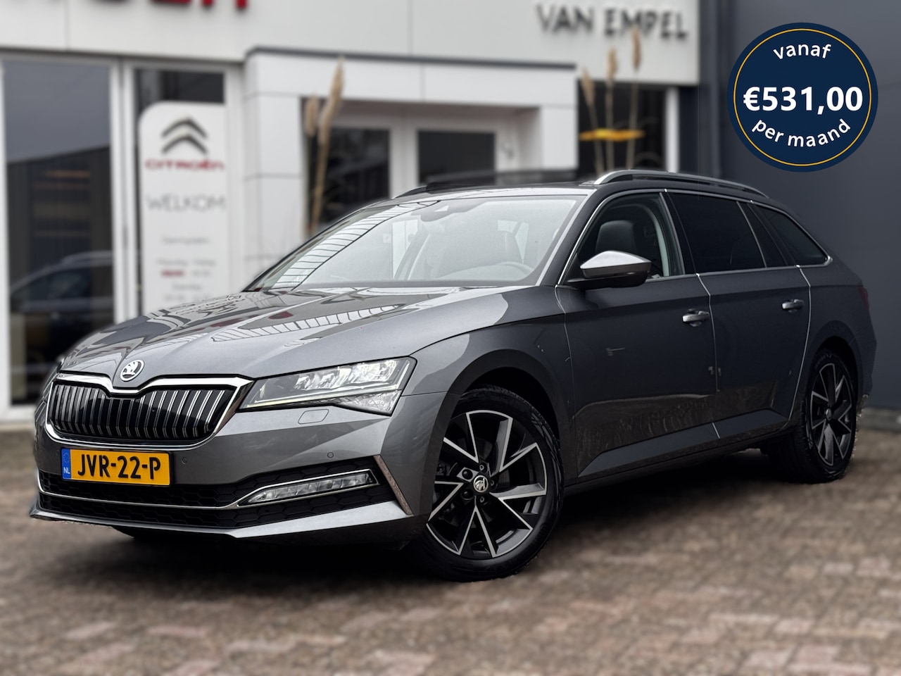 Skoda Superb Combi - 1.4 TSI iV Sportline Business | 218 PK | Pano | Trekhaak | Camera | Stoelverwarming | Memo - AutoWereld.nl