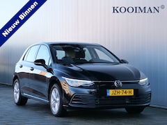 Volkswagen Golf - 1.0 eTSI Life Business 110 Pk Automaat Navi / DAB / Apple Carplay / Camera