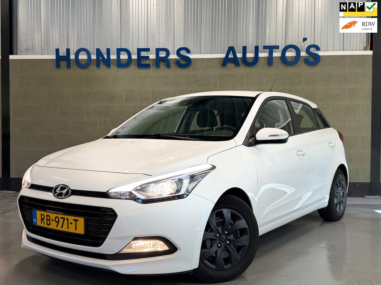 Hyundai i20 - 1.0 T-GDI Comfort I CAMERA I NAP I CRUISE I CLIMA I BLUETOOTH I PDC I LED I NAVIGATIE I OR - AutoWereld.nl