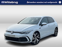 Volkswagen Golf - 1.5 eTSI 150pk DSG R-Line Business+ / Head-up Display / Camera / Stuur & Stoelverwarming /