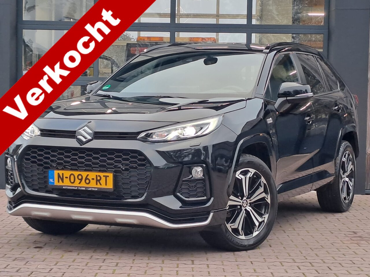 Suzuki Across - 2.5 Hybrid Style AWD Plug-in | LED | Navi | Camera | PDC | Stoelverwarming | (RAV4) - AutoWereld.nl