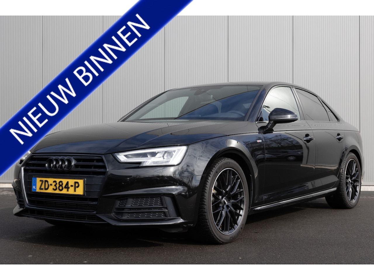 Audi A4 Limousine - 2.0 | 191PK | S-Line Black | LEDER | STOELV | D SHAPE STUUR - AutoWereld.nl