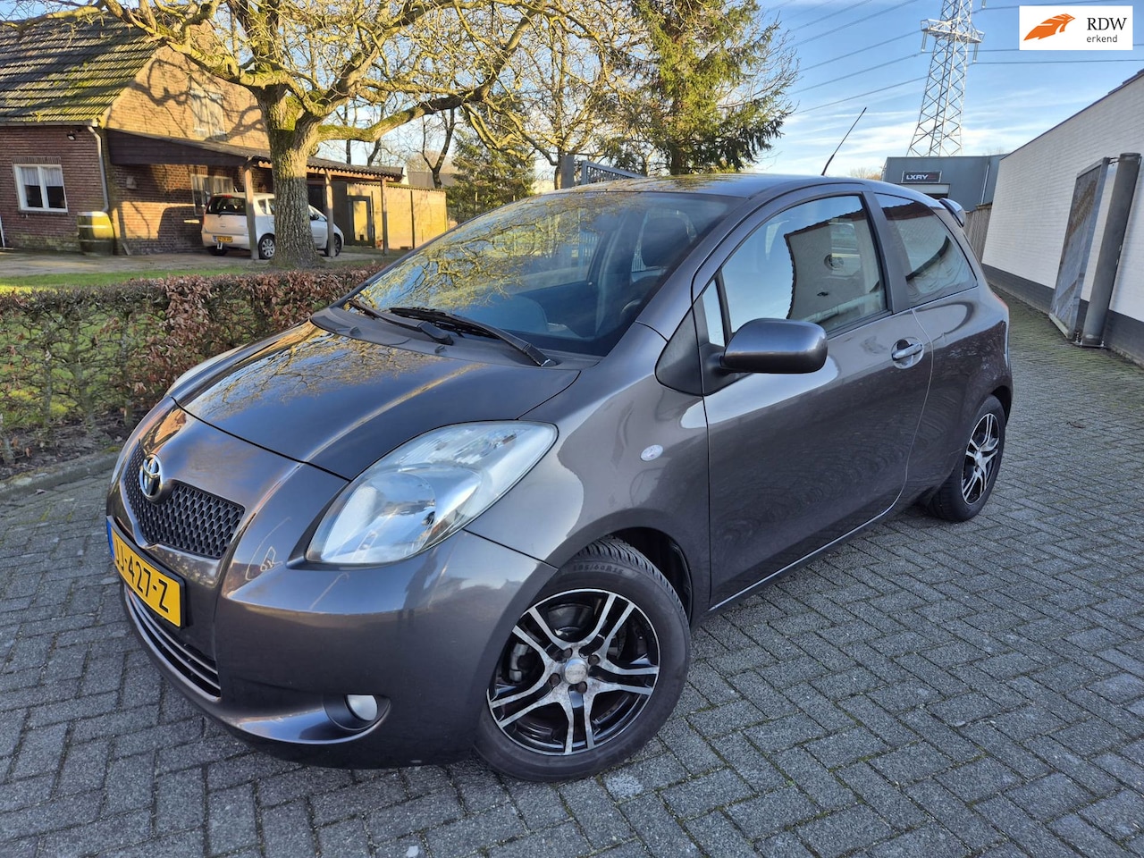 Toyota Yaris - 1.3 VVT-i Terra 1.3 VVTi Terra - AutoWereld.nl