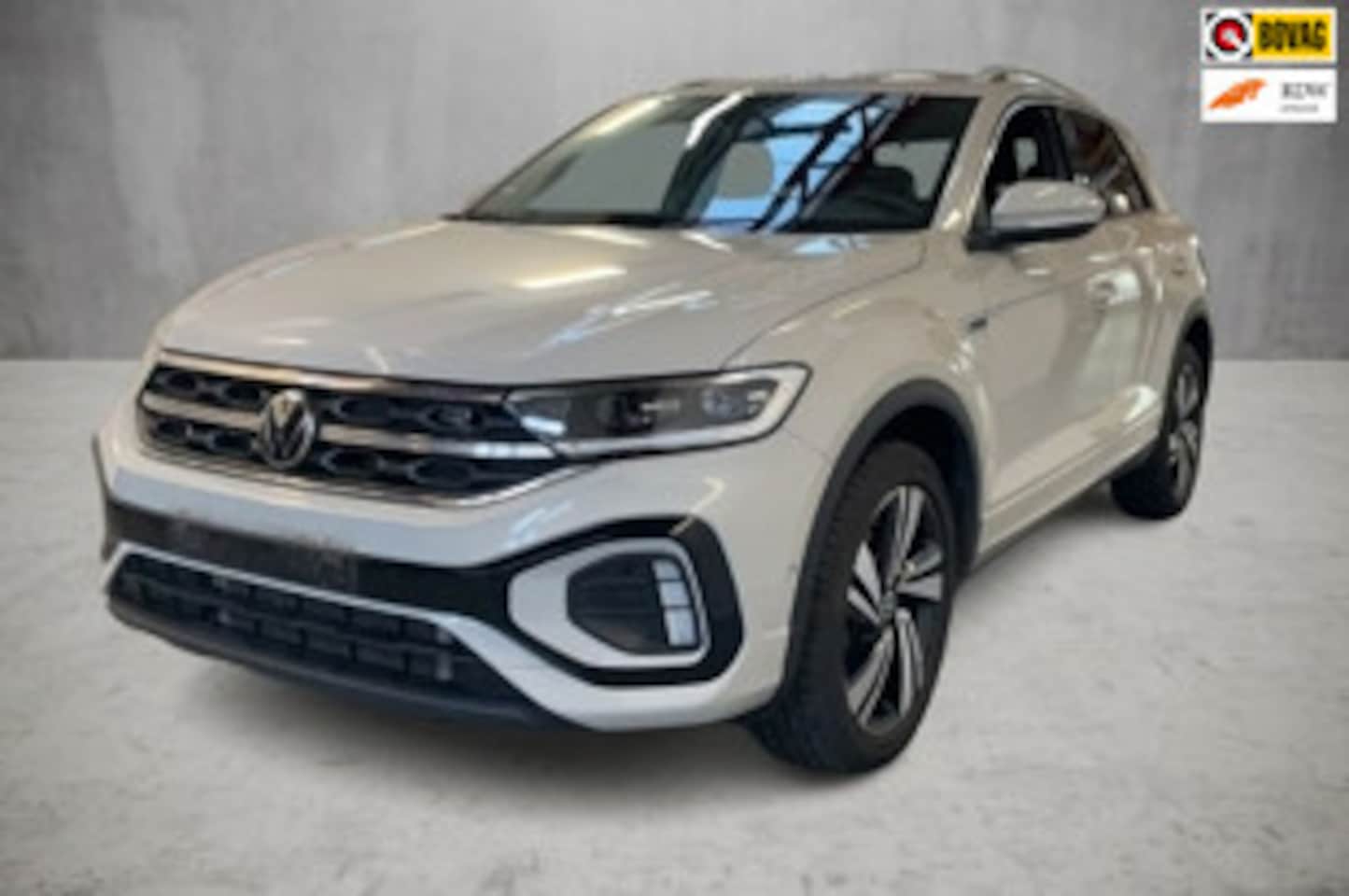 Volkswagen T-Roc - 1.5 TSI R-Line Edition| Carplay| Adaptive Cruise| 18 Inch| Electrische achterklep| Winter - AutoWereld.nl