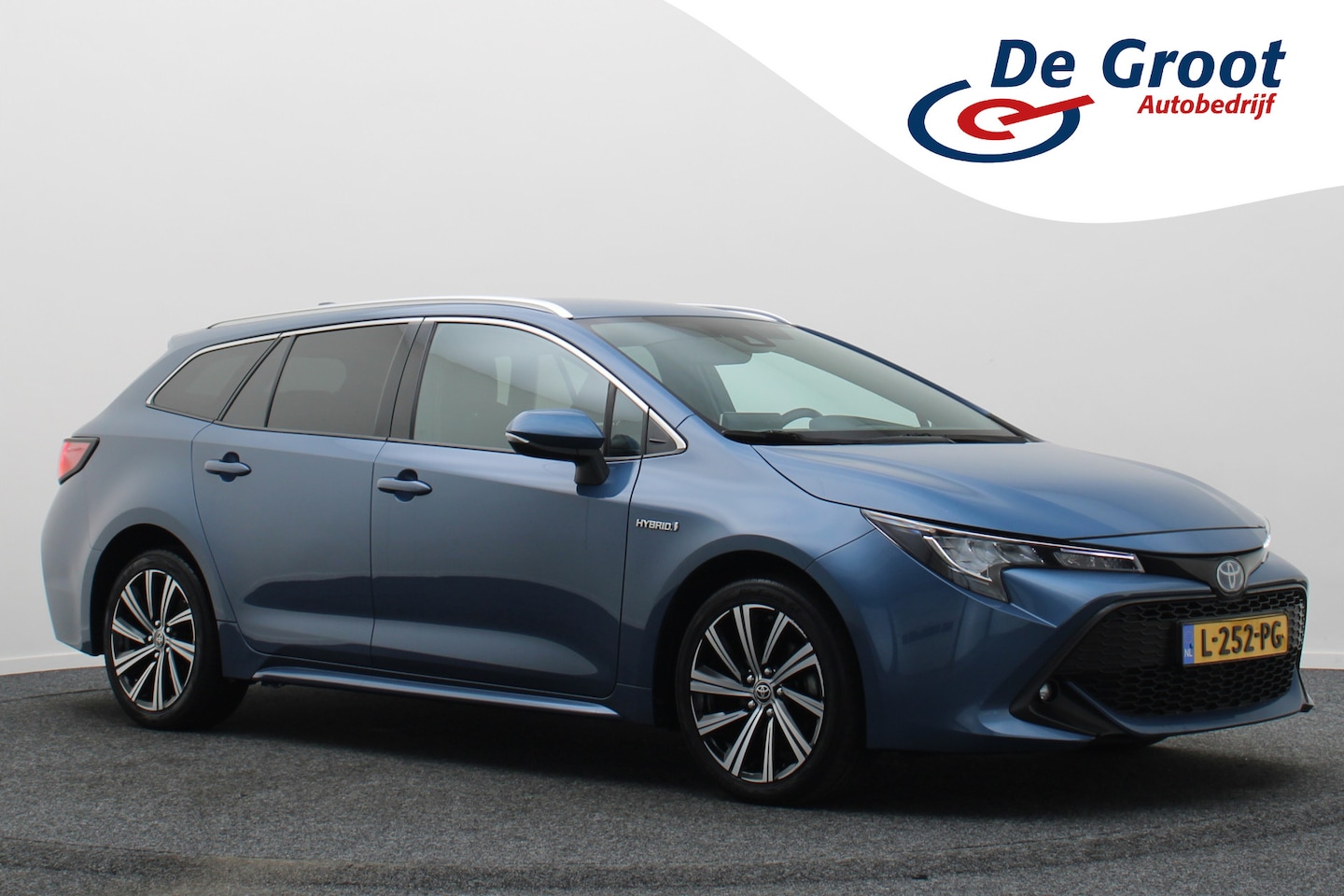 Toyota Corolla Touring Sports - 1.8 Hybrid Dynamic Camera, Keyless, Apple Carplay, ACC, Stoelverwarming, Climate, 17" - AutoWereld.nl