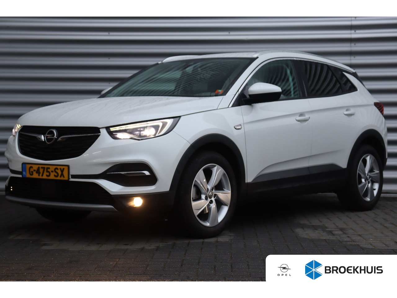 Opel Grandland X - 1.2 TURBO 130PK INNOVATION+ AUTOMAAT / NAVI / LEDER / CLIMA / FULL-LED / AGR / PDC / 18" L - AutoWereld.nl