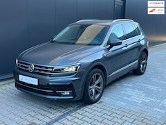 Volkswagen Tiguan - 2.0 TDI 4Motion Highline Business R
