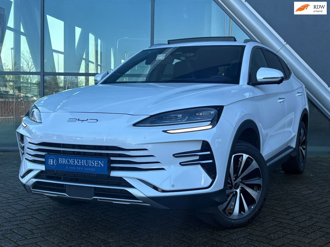 BYD Seal U - 1.5 DM-i FWD Boost LONG Range Panoramadak / Stoelventilatie / HU Display - AutoWereld.nl