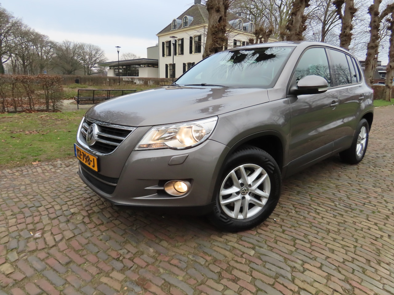 Volkswagen Tiguan - 1.4 TSI Comfort&Design Ecc Cruisecontrol Carplay Navigatie Stoelverwarming Pdc Lm Velgen T - AutoWereld.nl