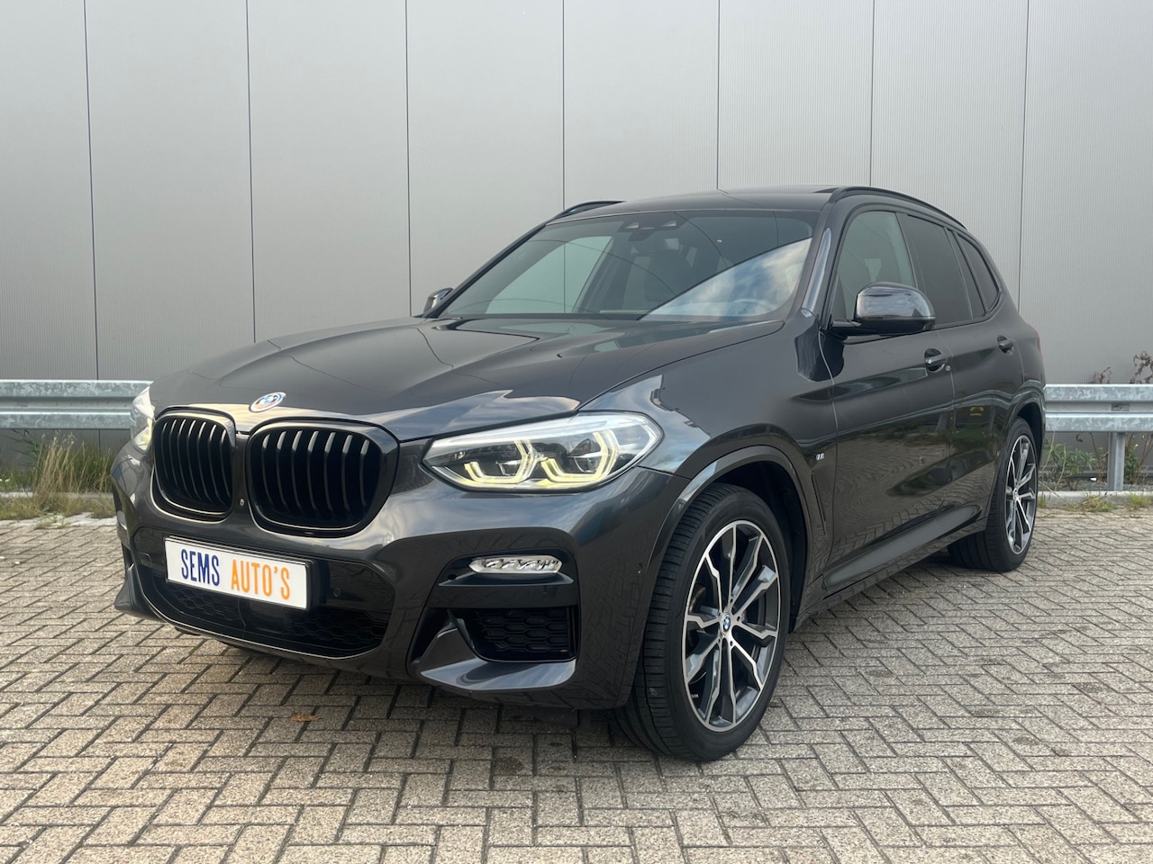 BMW X3 - xDrive20i High Executive M-Pakket / Pano / 360 camera / Vol Leder - AutoWereld.nl