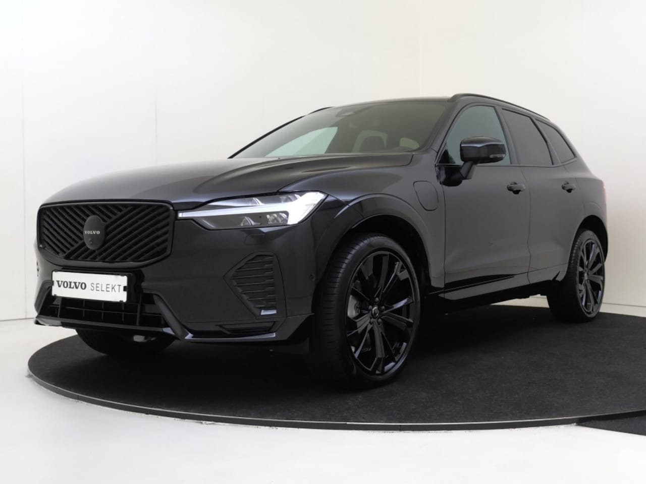 Volvo XC60 - T6 Plus Black Edition | 360-camera | Schuif/-Kanteldak - AutoWereld.nl
