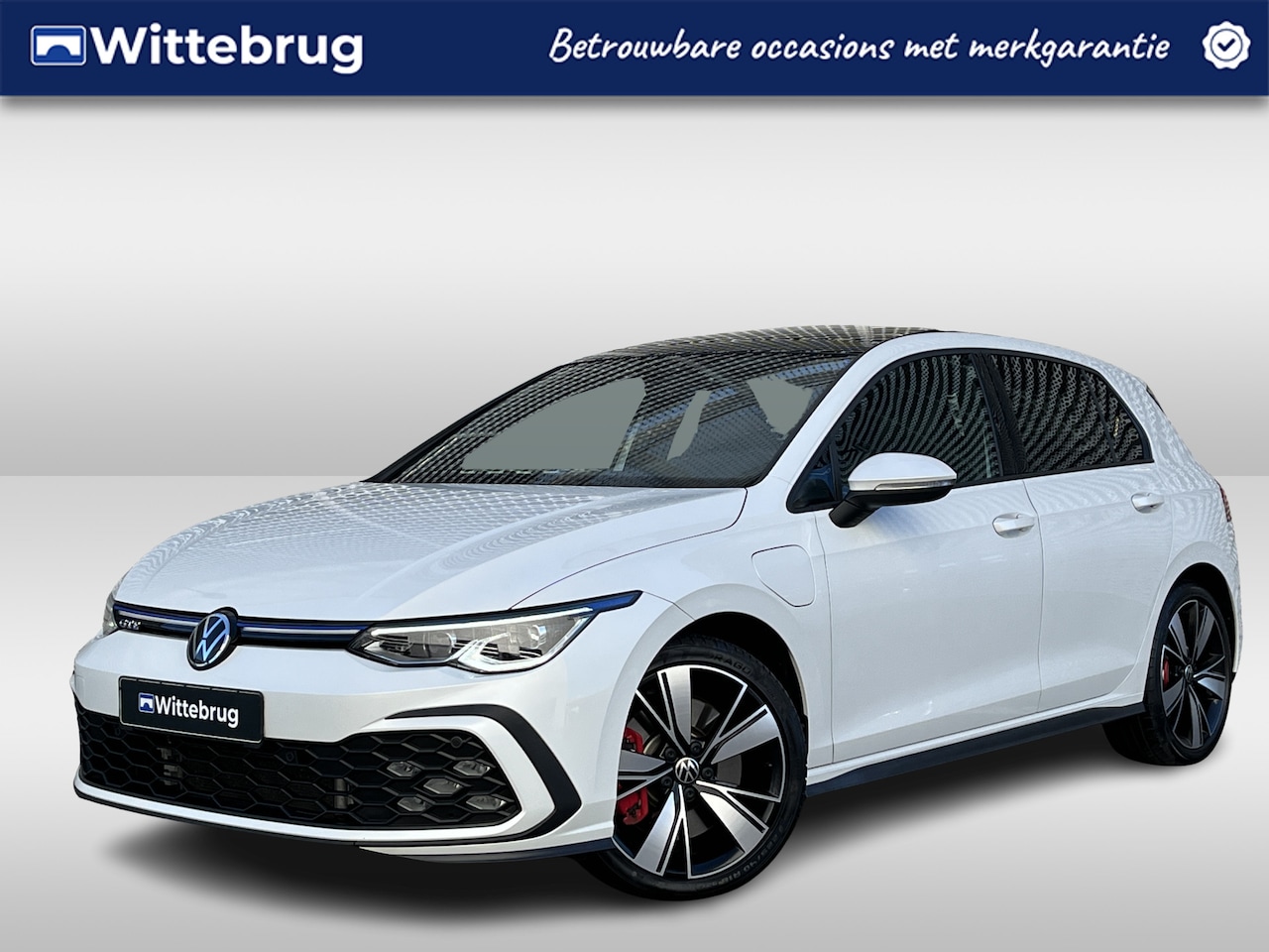 Volkswagen Golf - 1.4 eHybrid 245PK GTE / Panoramadak / IQ LED / Achteruitrijcamera / Stuur + Stoelverwarmin - AutoWereld.nl