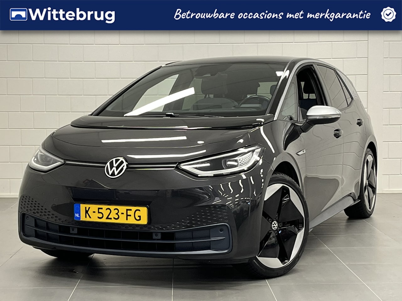 Volkswagen ID.3 - First Max 58 kWh TREKHAAK AFNEEMBAAR | NAVIGATIE | ALL SEASON BANDEN | NETTE AUTO! - AutoWereld.nl