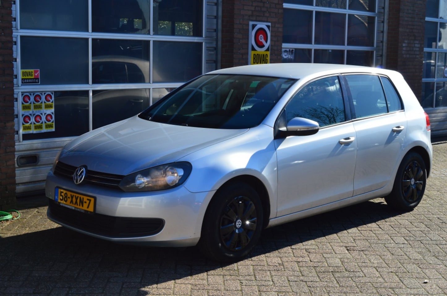 Volkswagen Golf - 1.2 TSI Comfl. BlueM,5-Deurs, Klimaat regeling, Trekhaak - AutoWereld.nl