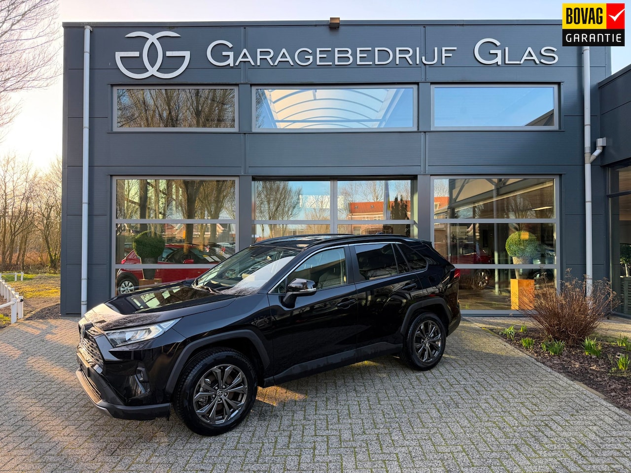 Toyota RAV4 - 2.5 Hybrid Dynamic leder - elektrische achterklep - AutoWereld.nl