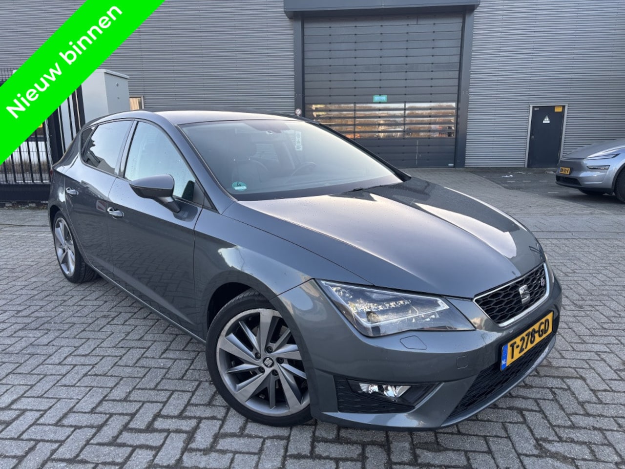 SEAT Leon - 2.0 TDI FR Bns.184 pk Navi/Leer/Stoelver/Sensoren - AutoWereld.nl