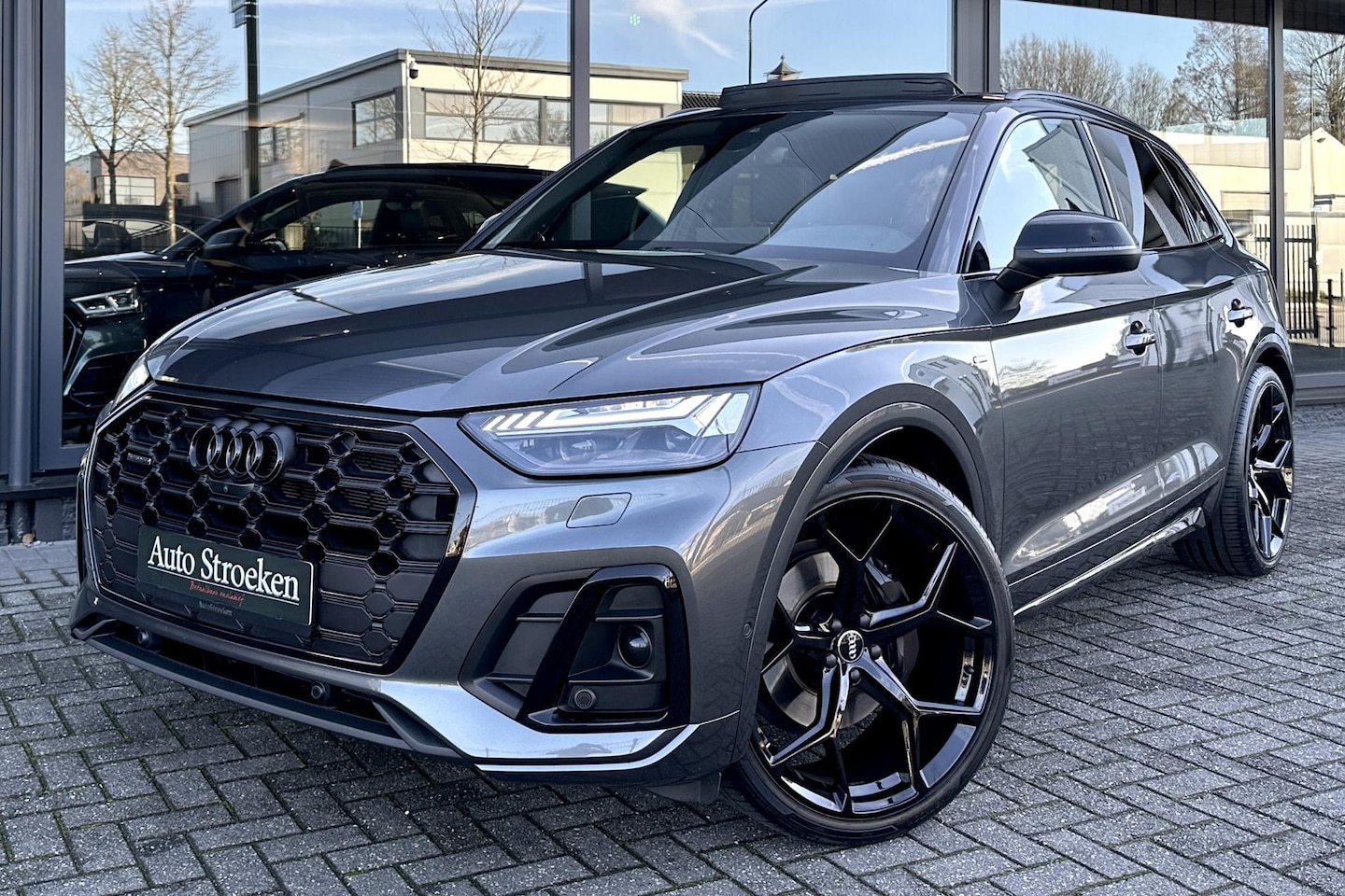Audi Q5 - 50 TFSIe S-line RS Leder Massage Pano Lucht Matrix - AutoWereld.nl