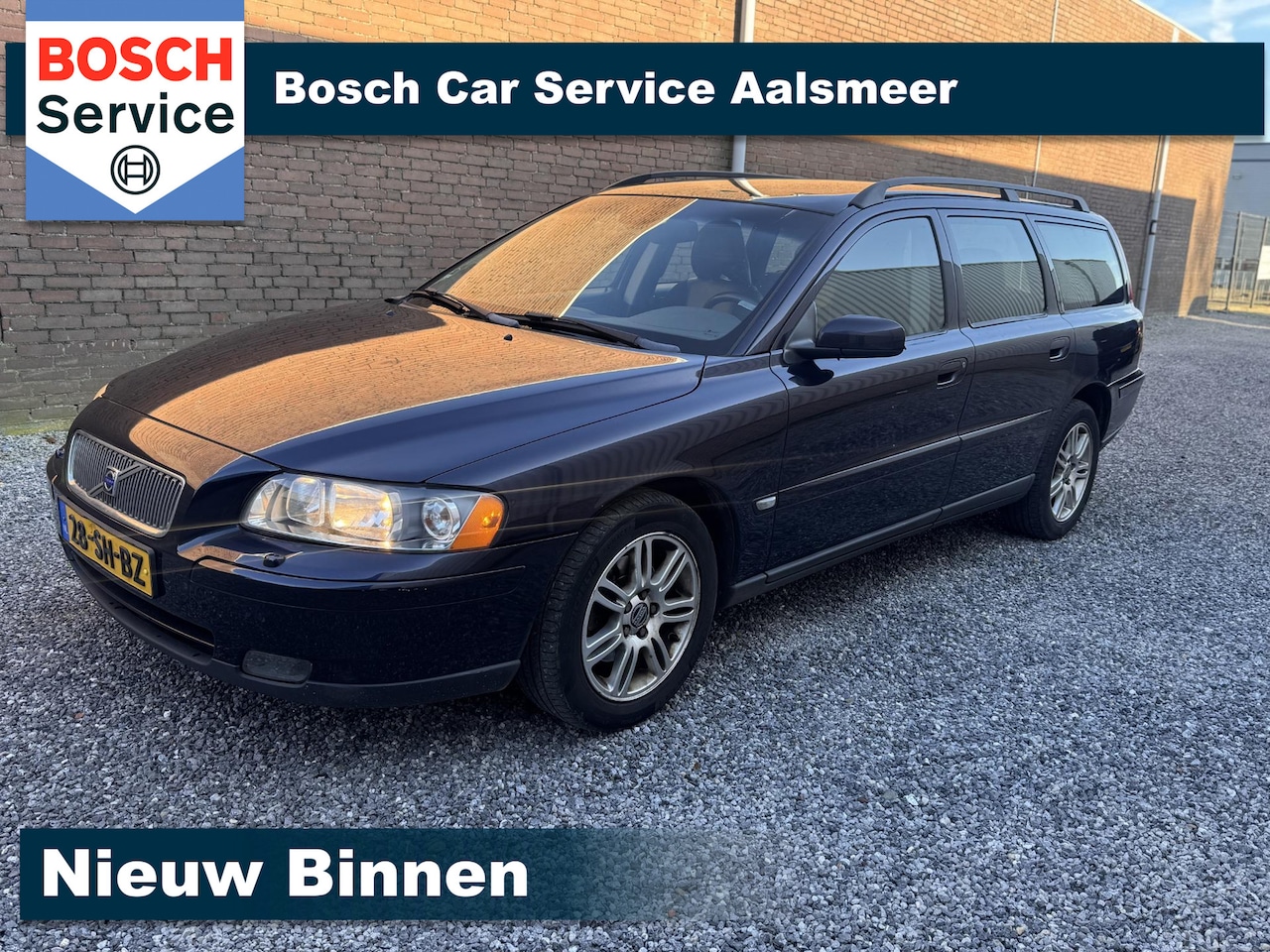 Volvo V70 - 2.4 Momentum / AUTOMAAT/ AIRCO/ NAP / - AutoWereld.nl