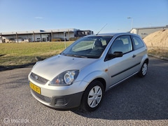 Ford Fiesta - 1.3-8V Style Airco / Nieuwe APK / NAP / Netjes