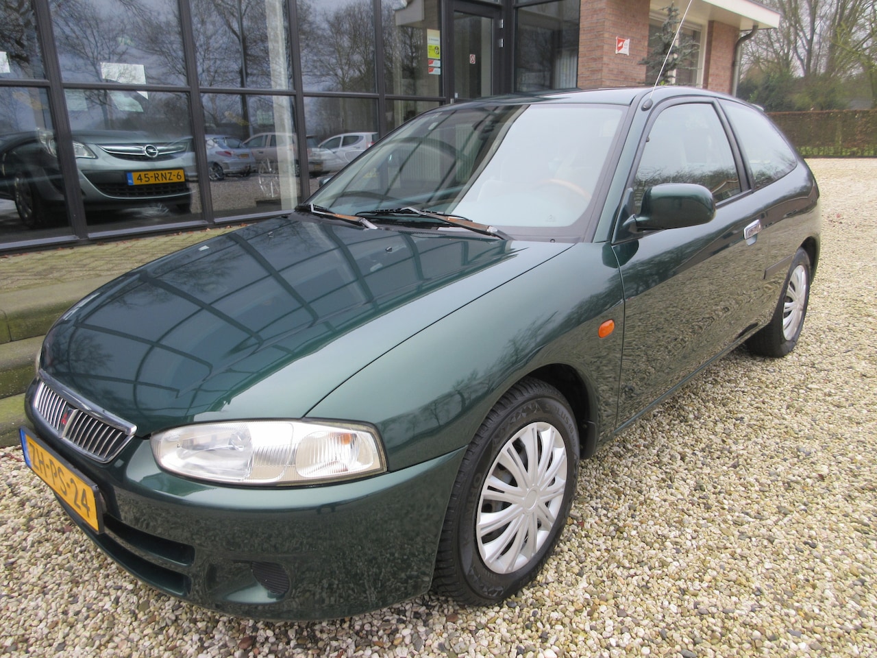 Mitsubishi Colt - 1.6 GLXi SE AIRCO - AutoWereld.nl