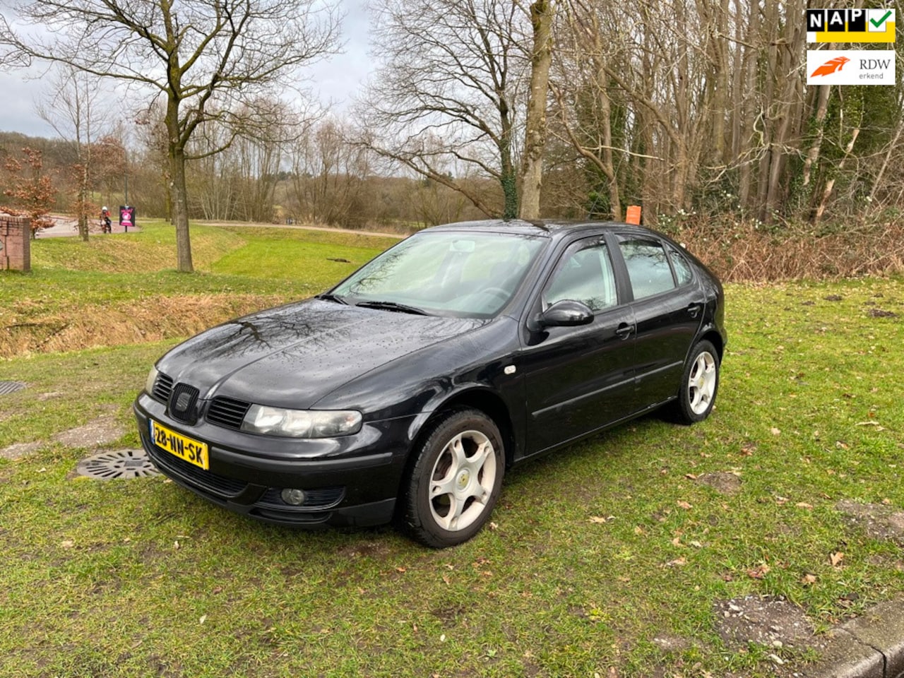 SEAT Leon - 1.6-16V Sport 1.6-16V Sport - AutoWereld.nl